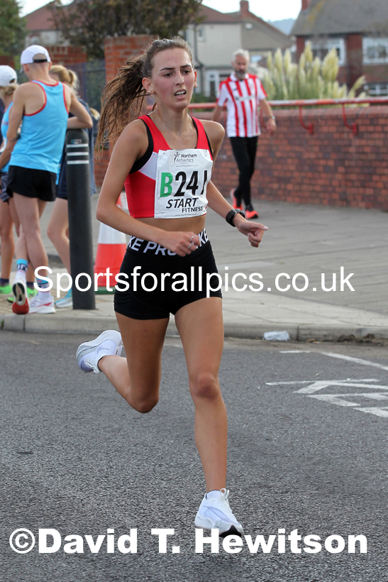 Senior womens 4 stage relay, 2021 Northern 6 and 4 Stage and Young Athletes Road Relays, Redcar. Photo: David T. Hewitson/Sports for All Pics